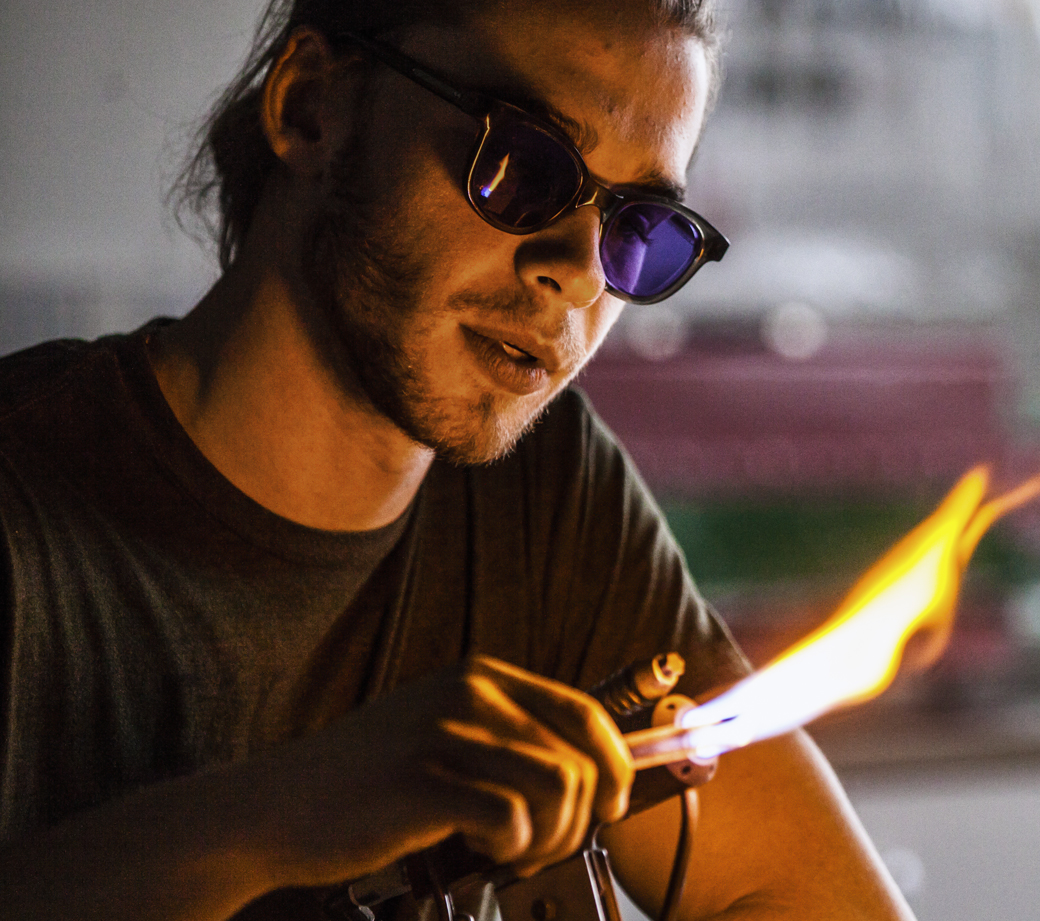 Phillips-Safety_banner_lampworking