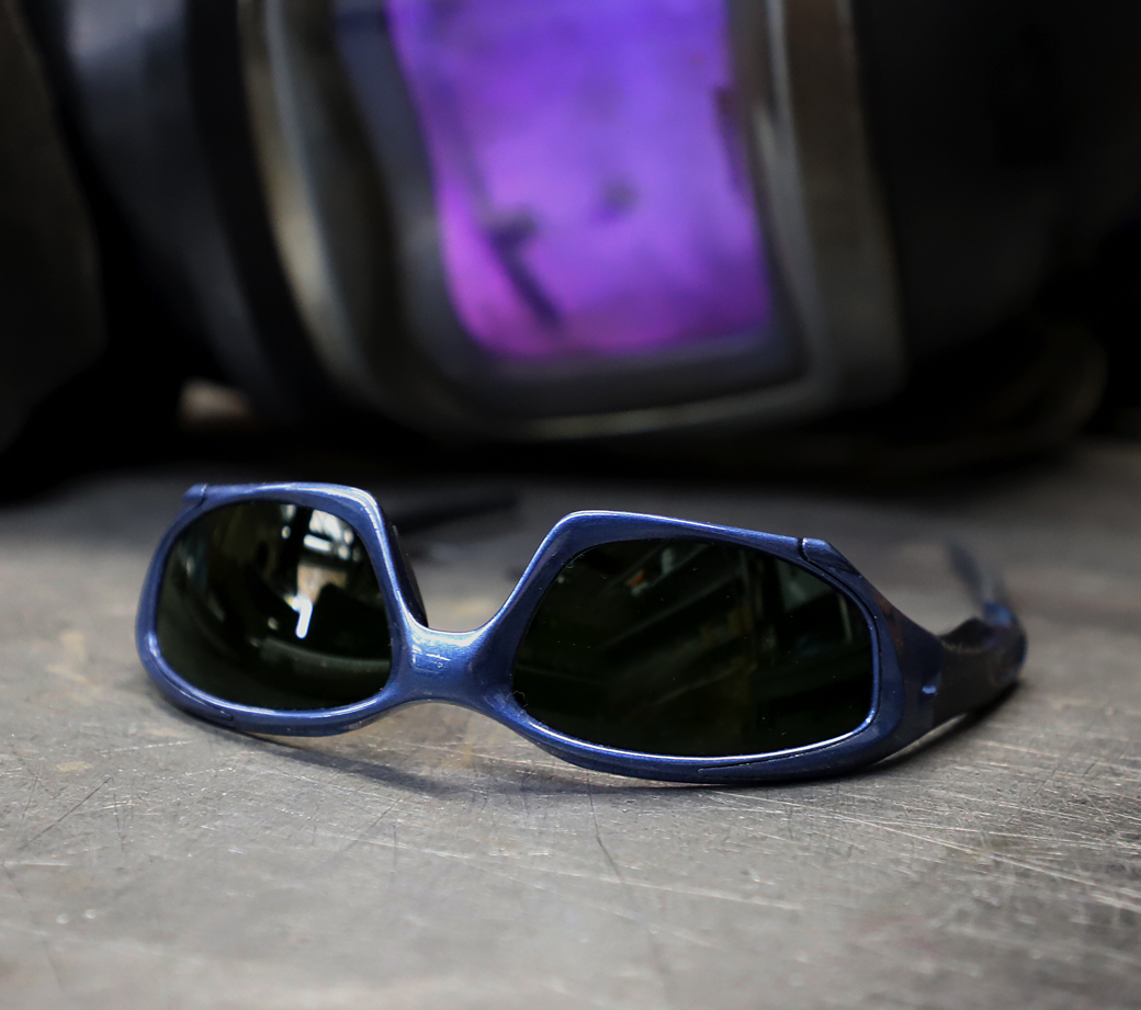 Phillips-Safety_banner_welding-2