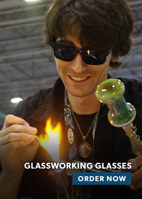 PS-VERTICAL-blog-banner-choosing-the-right-glassworking-safety-glasses-a-buyers-guide